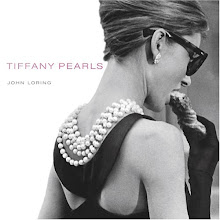Girls with pearls