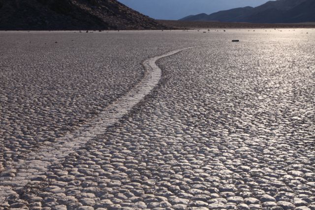 Sailing Stones, as pedras que andam