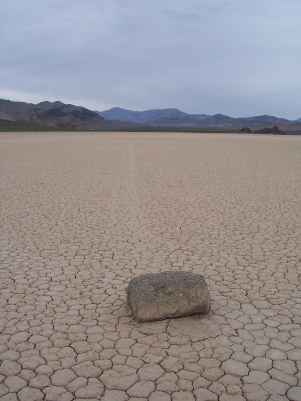 Sailing Stones, as pedras que andam