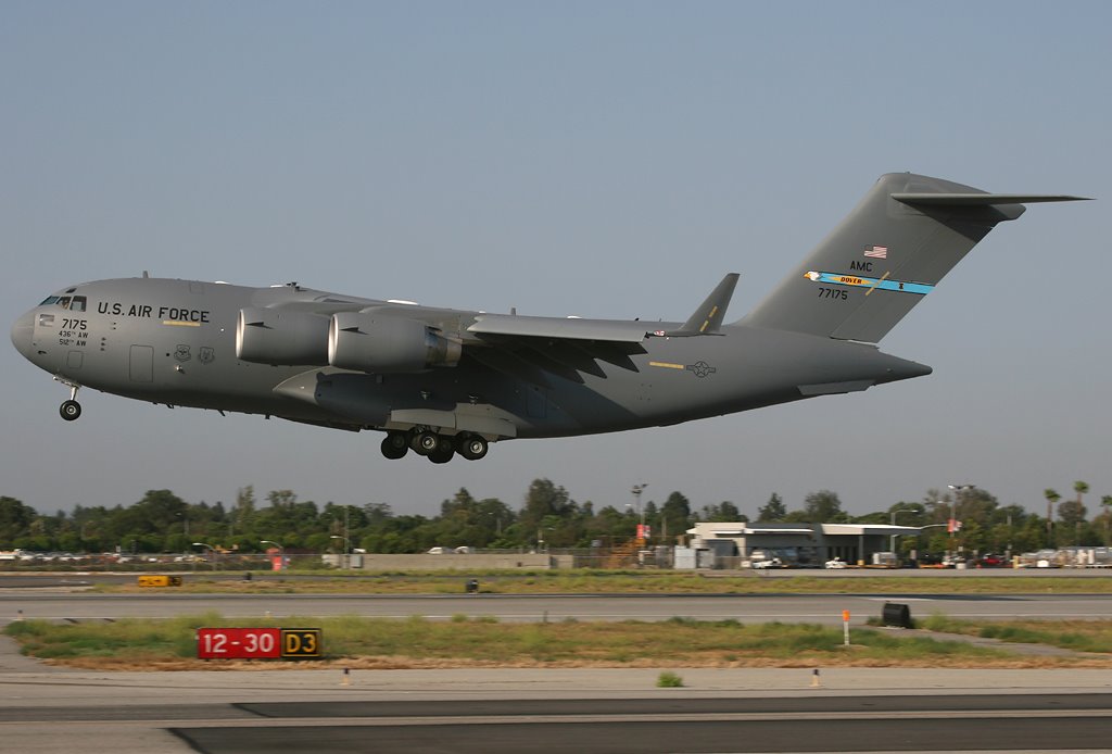 [API077175appLGB.JPG]
