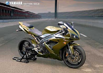 Yamaha R1 gold edition