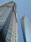 Les 2 plus grands building de Shanghai , environ 400 m