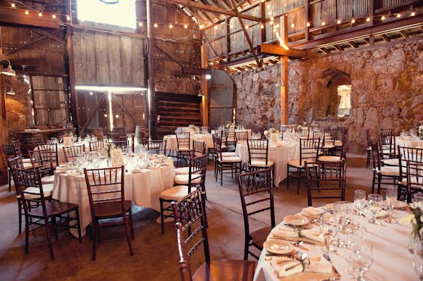 Rustic Chic Dinner Reception Decor This picture just makes me smile because Rustic Chic Dinner Reception Decor This picture just makes me smile because