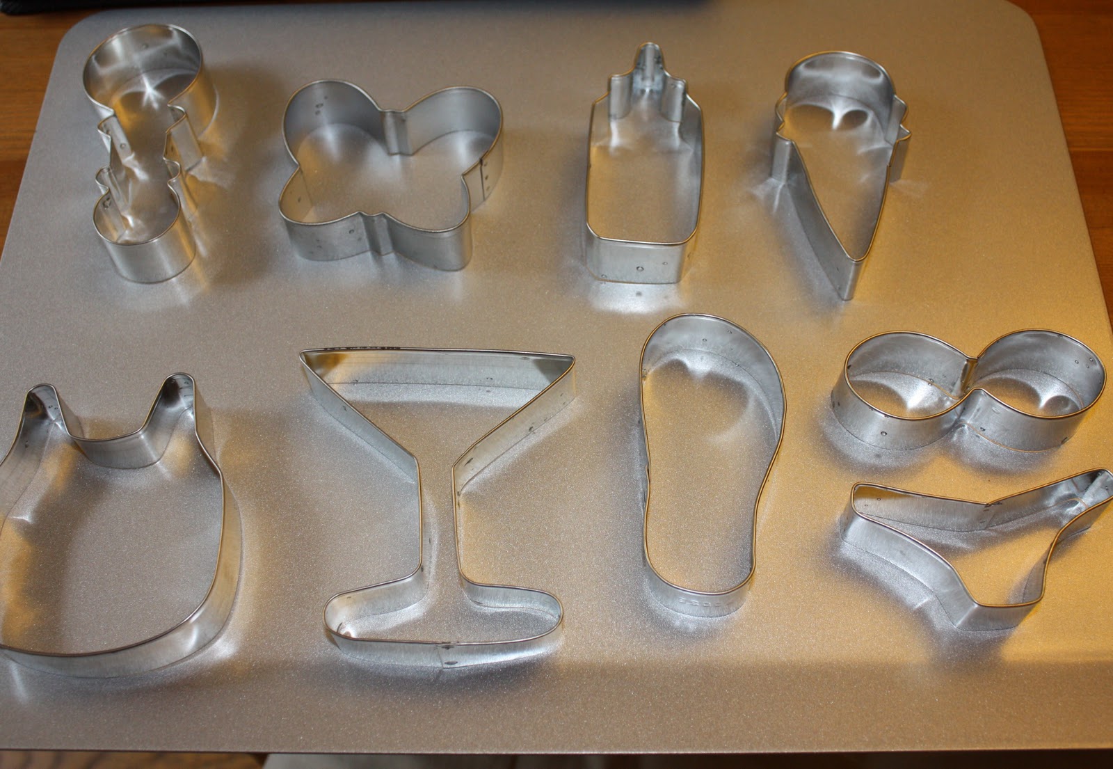 Mel's Sweet Treats How to Dry and Store Your Cookie Cutters