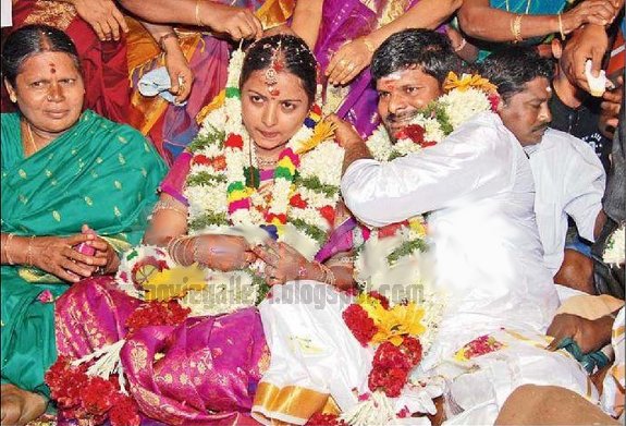 Serial Actress Deepa Venkat Marriage Photos Serial Actress Deepa Venkat Marriage Photos