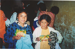 RAYO DE LUZ EN HUANCAYO -  PERU LLEVANDO AYUDA A LOS NIÑOS DEL PUEBLO ASA Y LA CANTUTA  2002