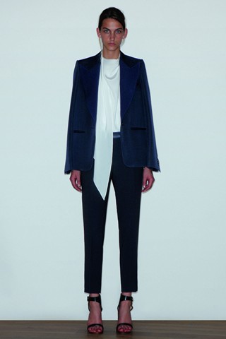 [CelineResortSS20101_V_12June09_Celine_320x480.jpg]