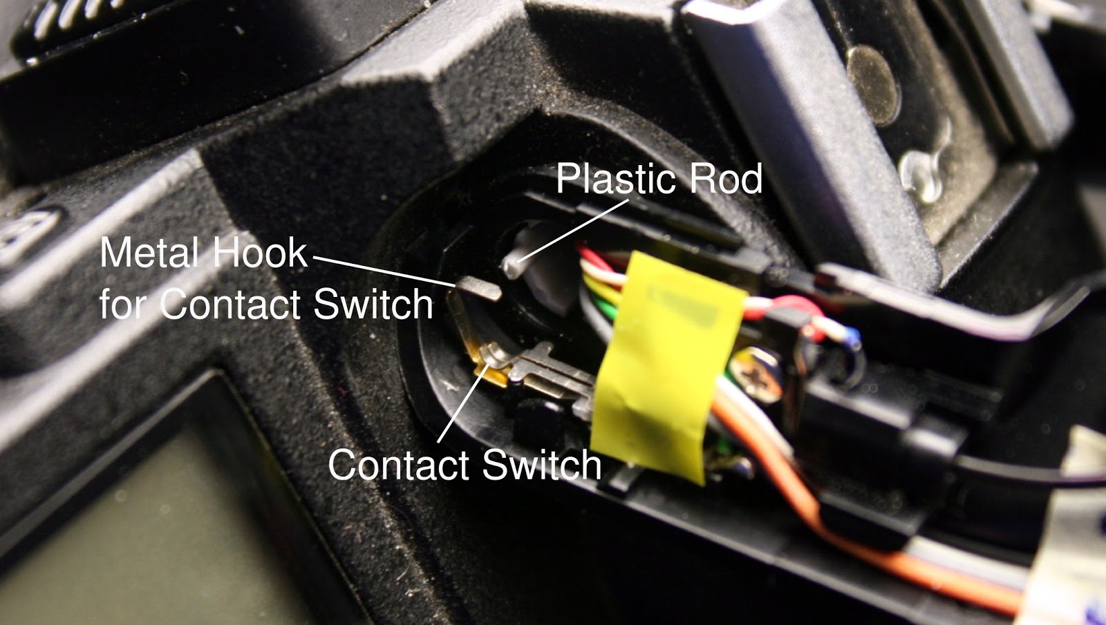 Fix the flash on the Nikon D70 DSLR Tutorial Geek