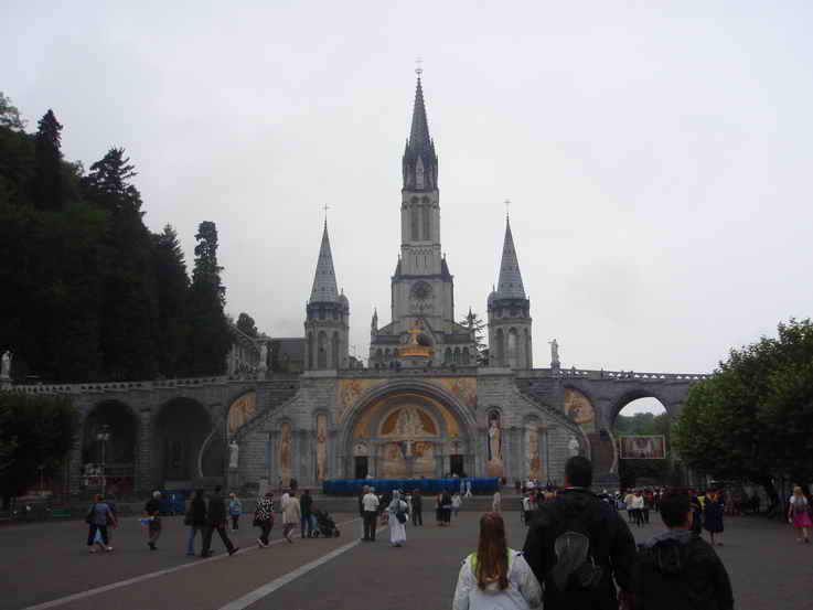 [lourdes10.jpg]