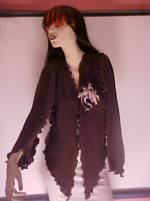 [C032.JPG]
