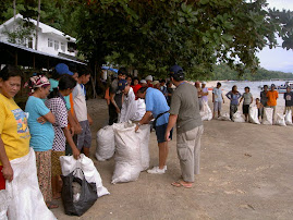 Acara Bersih Pantai Bunaken