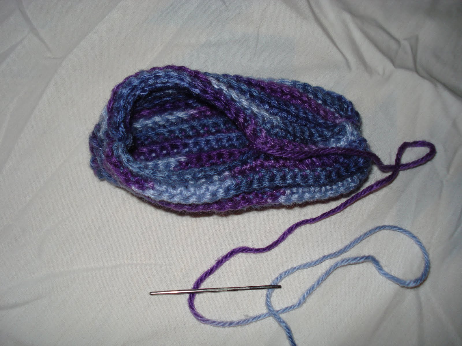 Channelle's Crochet creations: Quick & Easy Baby Slippers