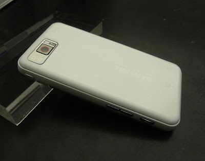 The White Samsung Omnia SGH-i900 Available Samsung Omnia