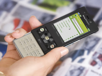 Sony Ericsson G705 Slider Phone