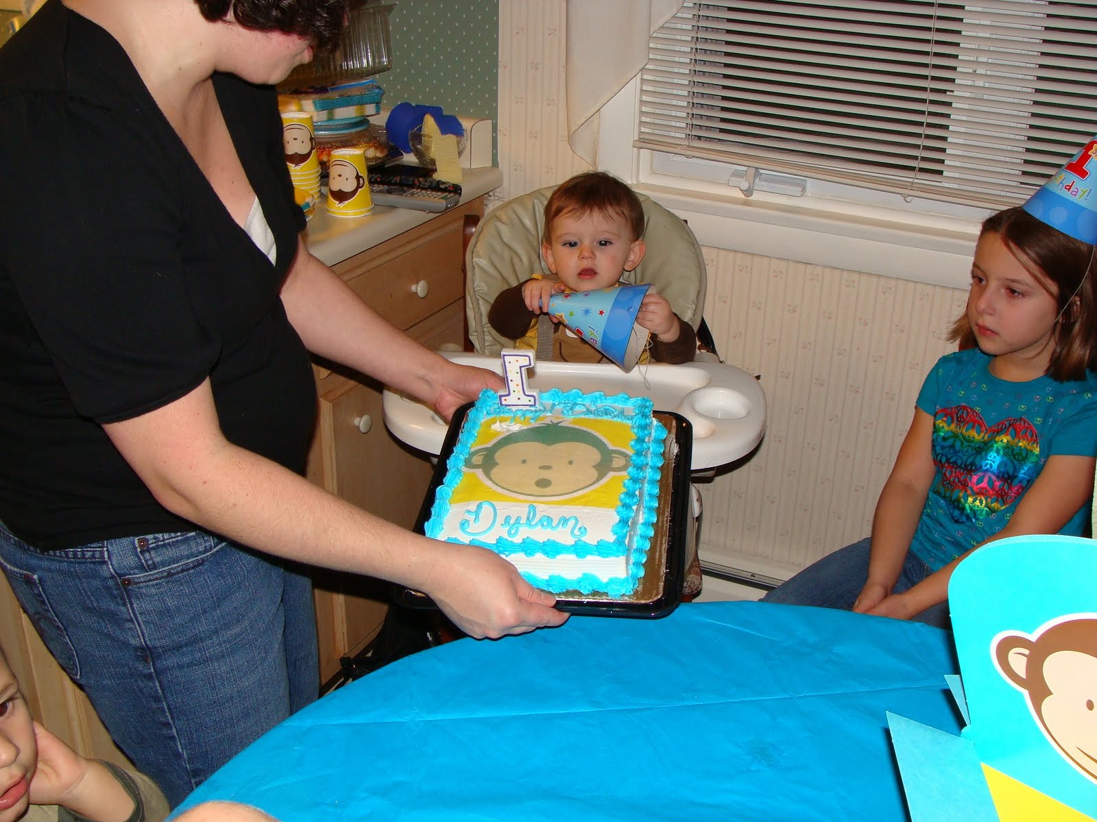 [Dylans+1st+bday+party+052.JPG]