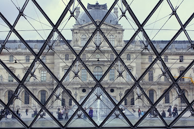 lourve pyramid architect