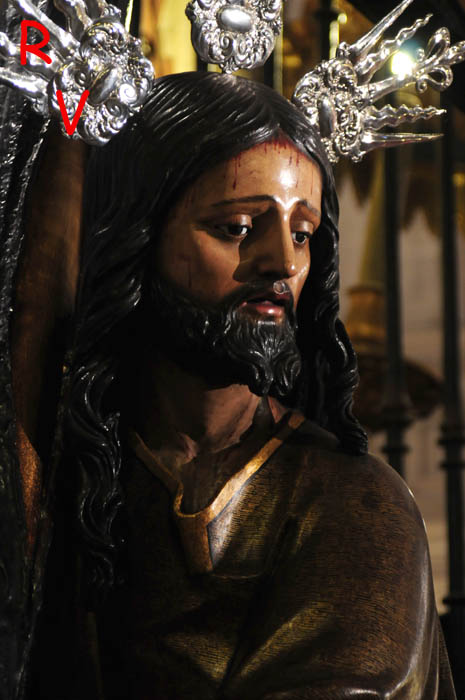 [2010bpcristocorona4.JPG]