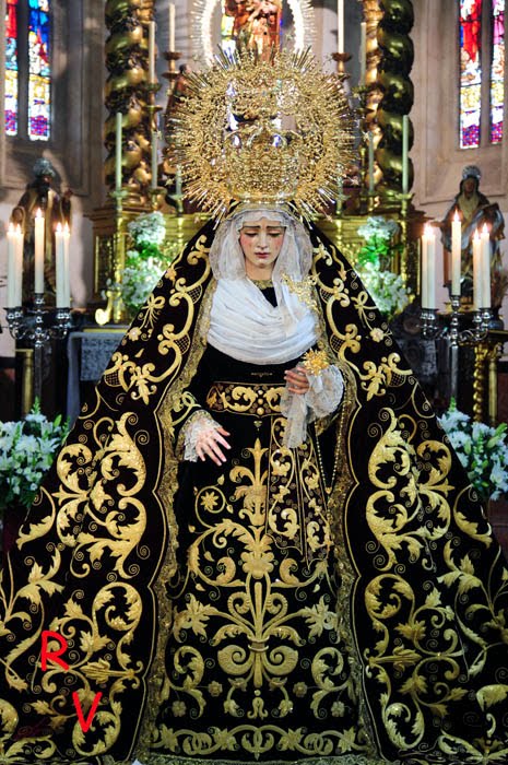 [2009bmgraciayamparo3.JPG]