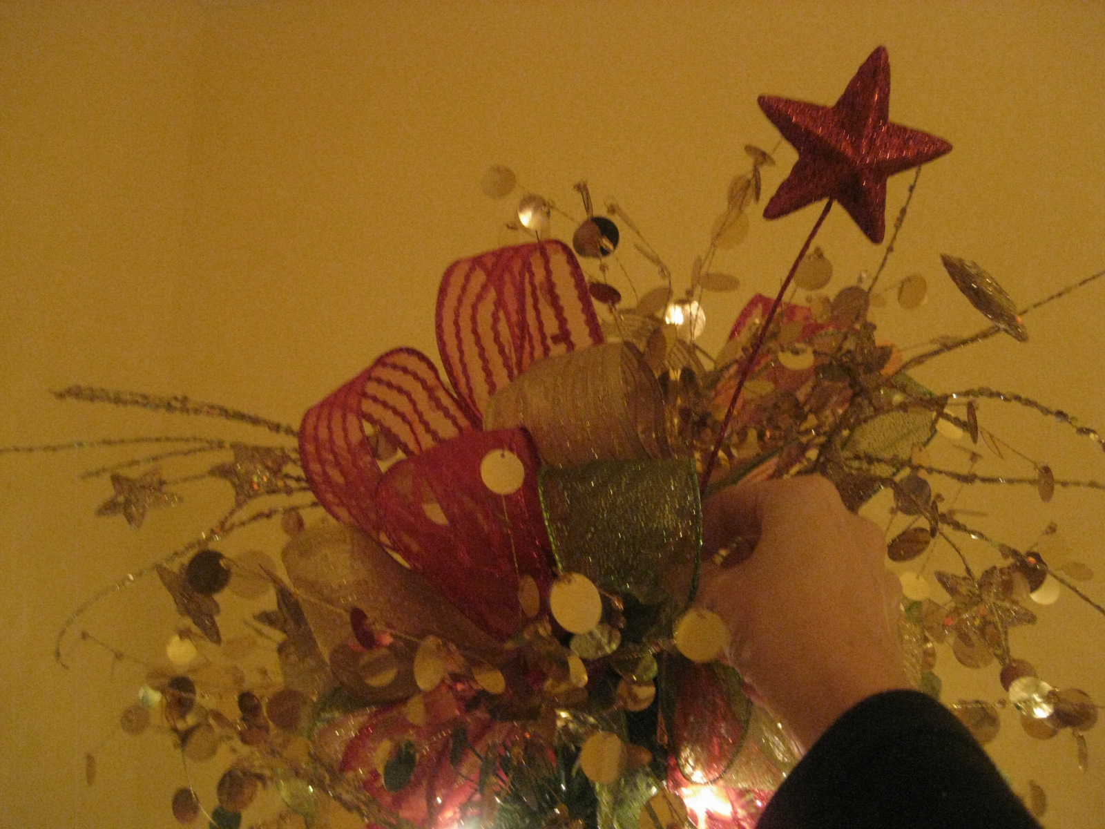 Kristen's Creations How To Make A Tree Topper! (Bow Tutorial)