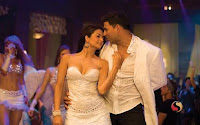 amrita arora, akshay kumar, heyy babyy