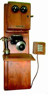 Stromberg-Carlsen Majestic Antique Cathedral-back Telephone