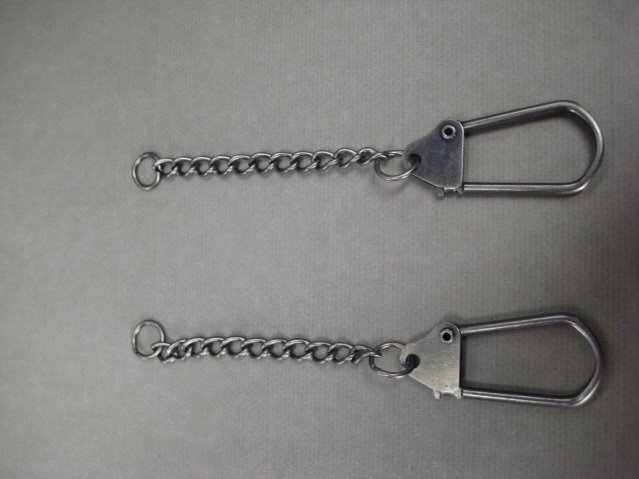 [swivel+clasps_001.JPG]