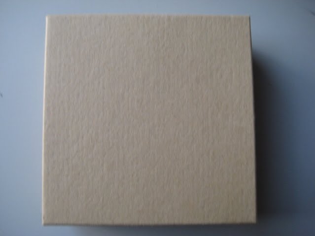 [generic+sq+box_001.JPG]