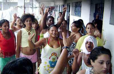 [Imagem: Penitenci%C3%A1ria+Feminina+em+Natal.jpg]