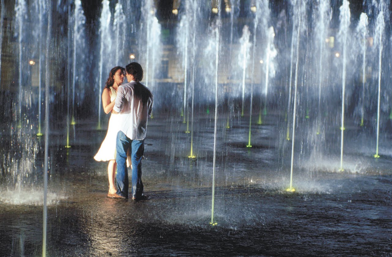 http://2.bp.blogspot.com/_tEo-tvgtdxY/TF_2HWZPEmI/AAAAAAAAASs/exnVFDLJ8BQ/s1600/Aishwarya_Rai_in_Bride_and_Prejudice_Wallpaper_4_1280%5B1%5D+copy.jpg
