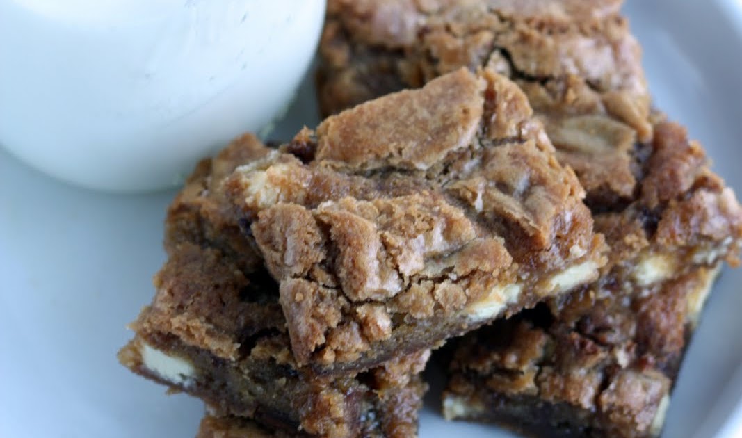 sweetcakes White Chocolate Toffee Blondies