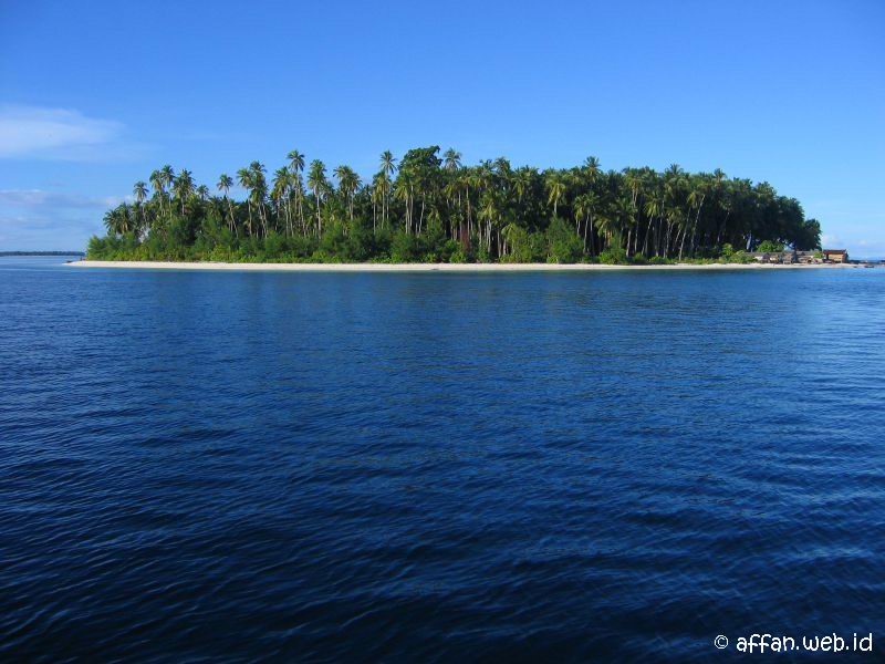 Đặt vé máy bay  Banggai , Indonesia