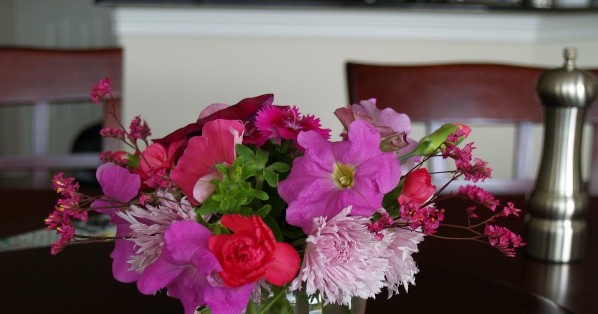 Almost Tropical in Texas Cut Flowers, Arrangements