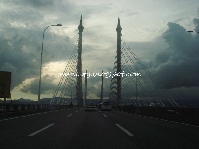 [penang+bridge.jpg]