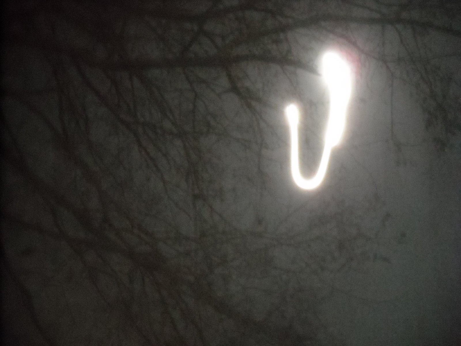 [the+moon,+bedroom+029.JPG]