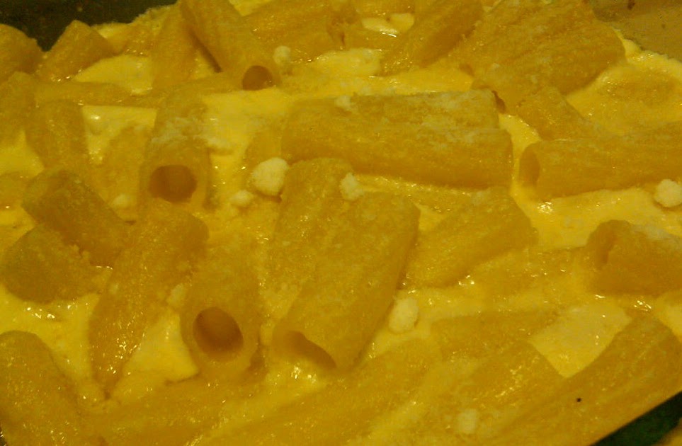 Mmm...Cafe Creamy Mac and Cheese with Parmesan Crusted Chicken