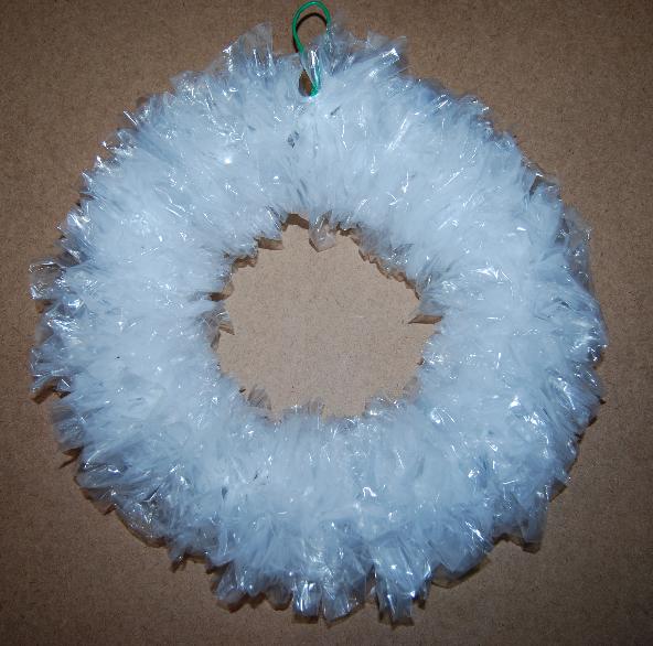 Naturally Me Creations Sandwich Baggie Wreath Tutorial