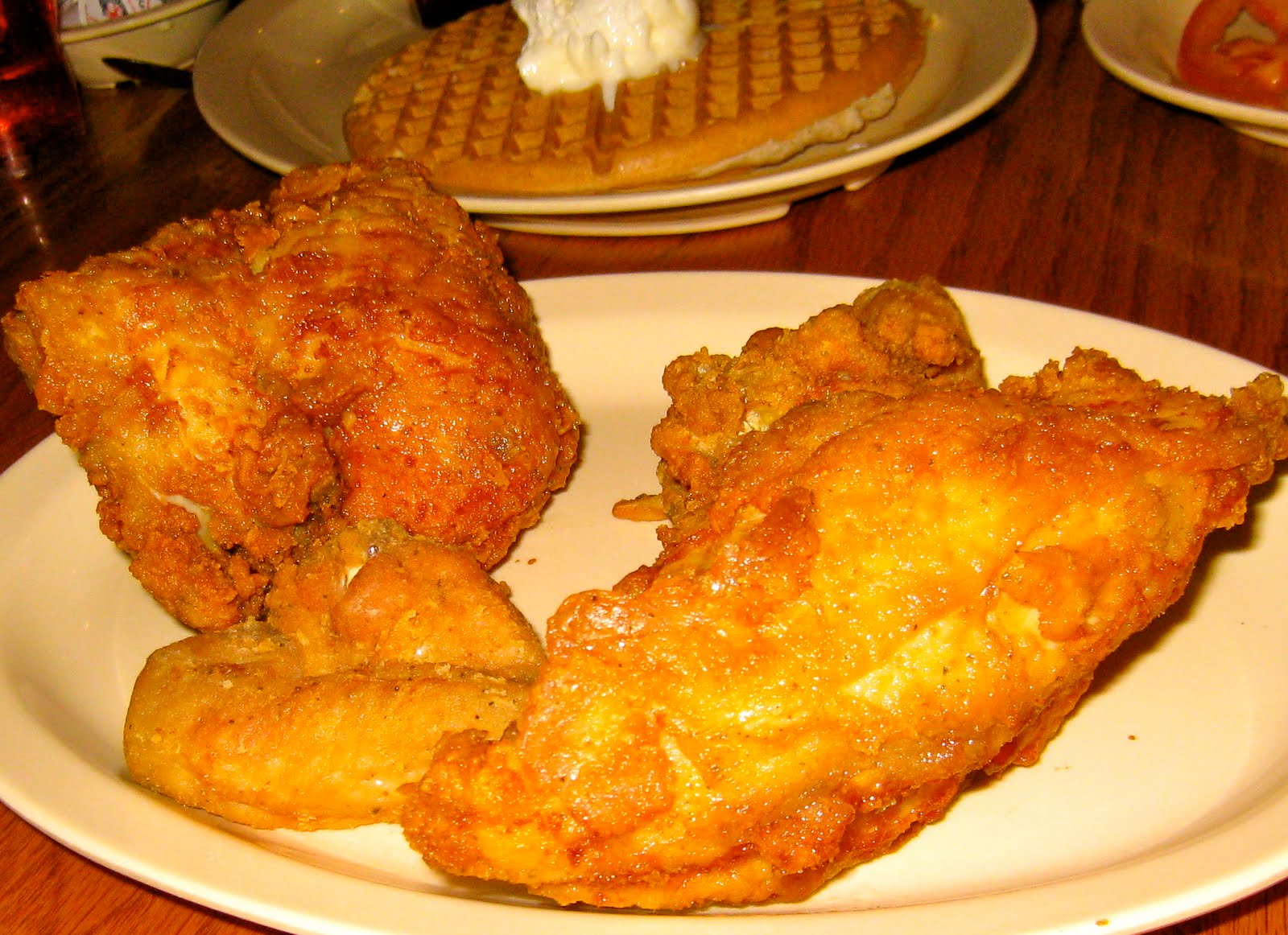 3 Tubby Tummys ROSCOE'S HOUSE OF CHICKEN 'N WAFFLES