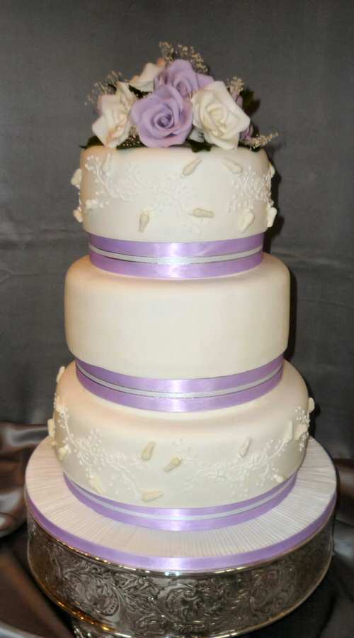 wedding cakes by franziska Taller stacked wedding cakes