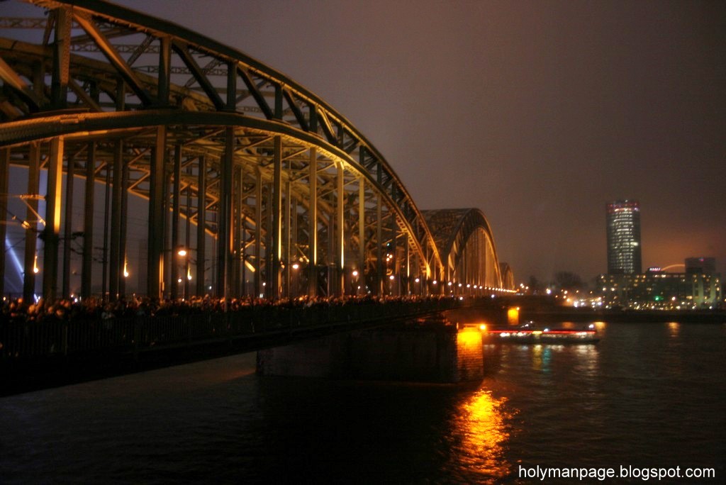 [new+year+eve+2010_00239_bridge.jpg]