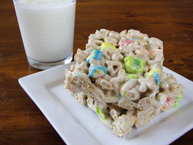 marshmallows in lucky charms. Lucky Charms Marshmallow Bars