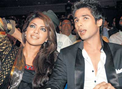Priyanka-Shahid both not confirming their love?: ~ CelebshotGossips