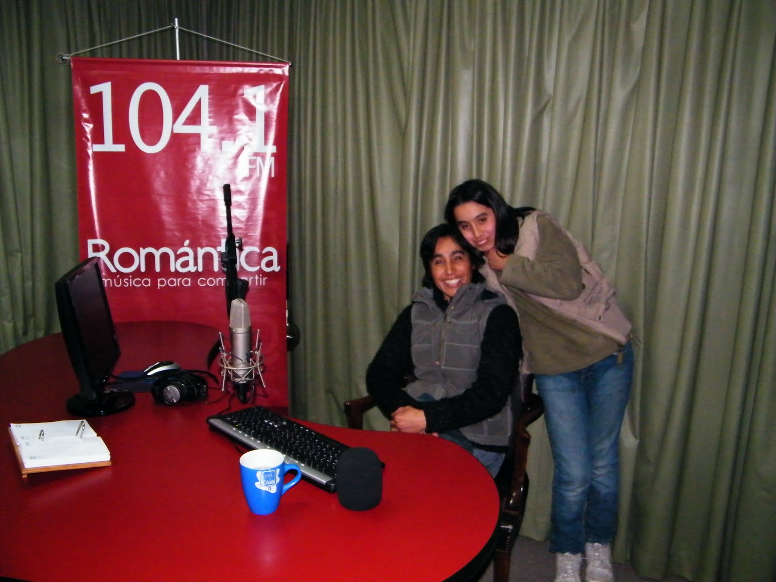 Chayanne, nuestro tiempo Socias de nuestro Fans Club en Radio Romántica!!!