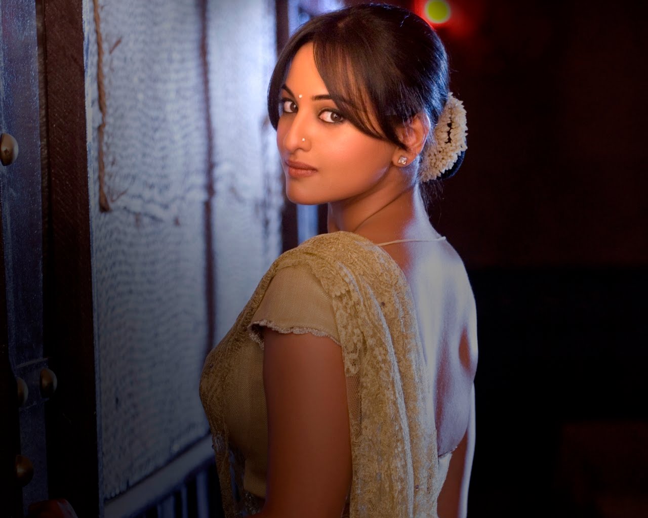... , Film Photos: Movie Dabangg Wallpaper, Salman Khan Photos, Picture