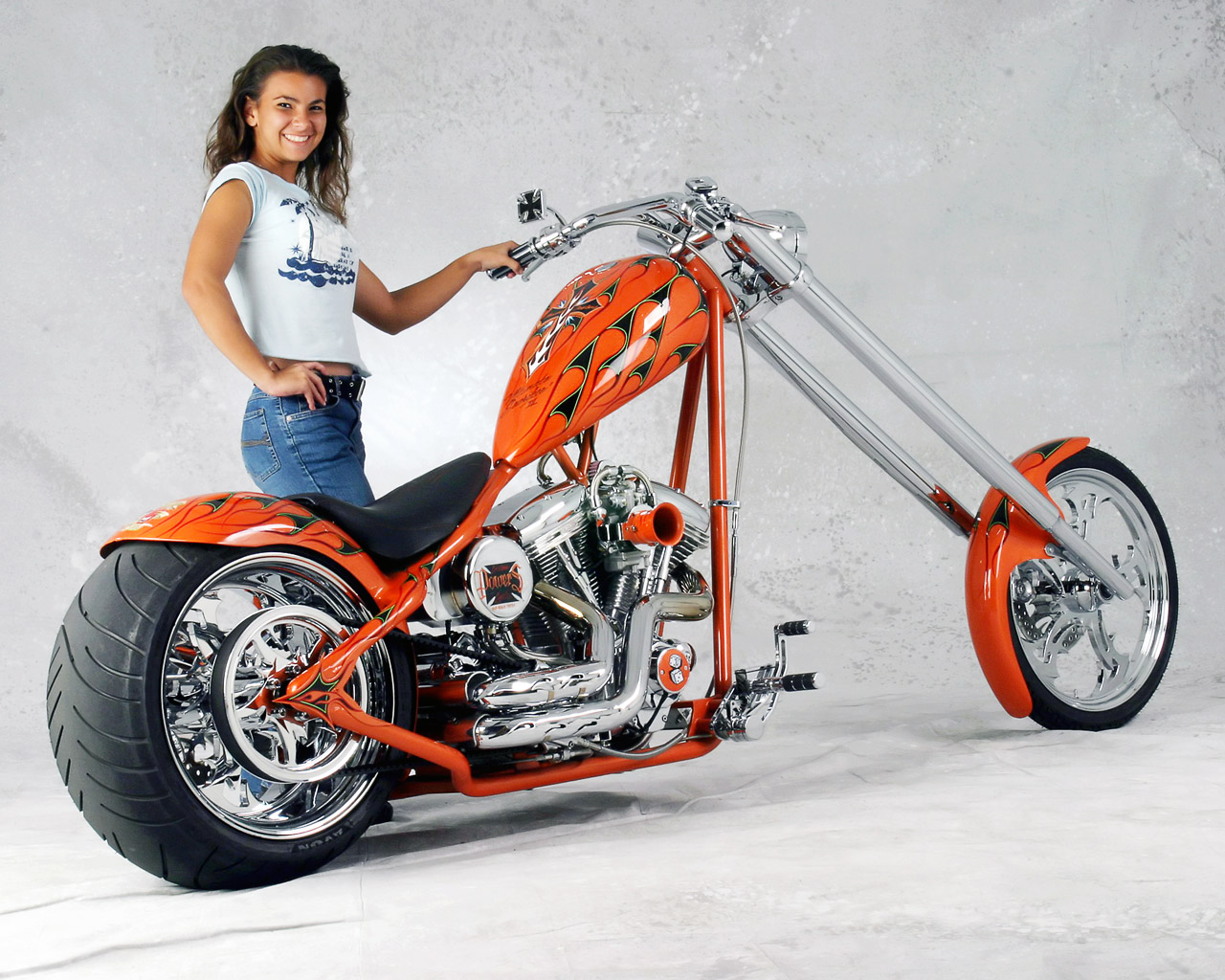 http://2.bp.blogspot.com/_tXG9pxSBM1s/TP8HZBl4BTI/AAAAAAAAE7M/LOCXO0ach0c/s1600/Custom_300%2527%2527_Pro-Street_Chopper.jpg