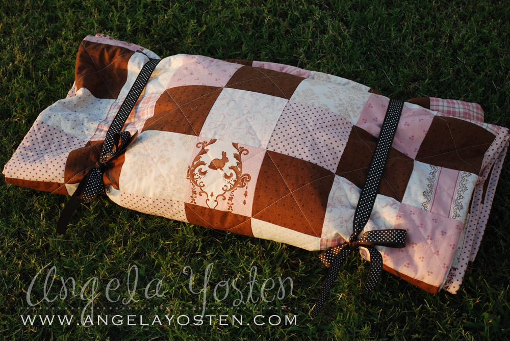 Angela Yosten New Pattern! Quilted Nap Sack