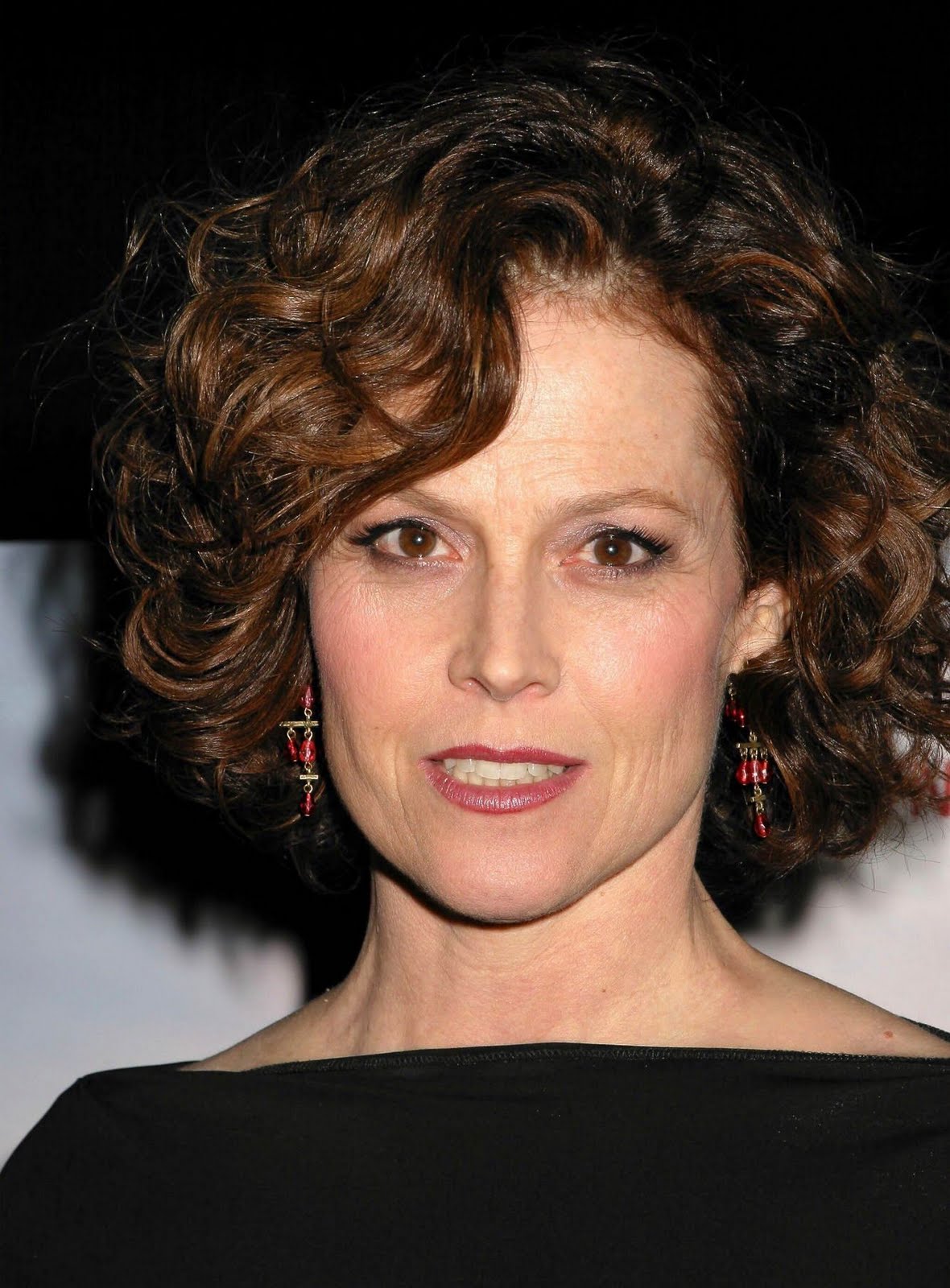 Sigourney Weaver October 8 1949 Sigourney Weaver Sigourney Curly Hair Styles