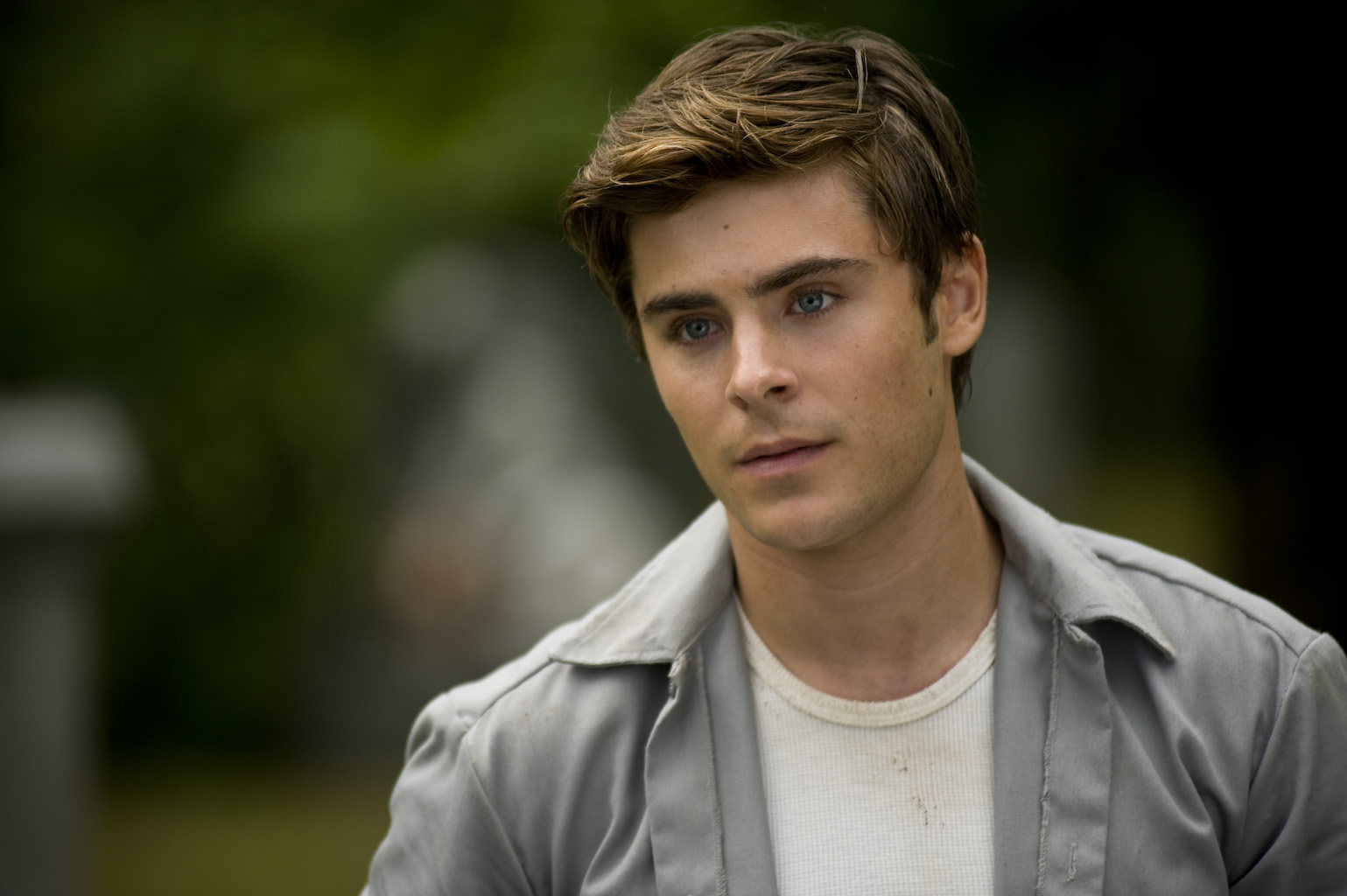 http://2.bp.blogspot.com/_tcavBh_qAiY/TToGb9Pk-LI/AAAAAAAAAc4/TWyTjnuUEc4/s1600/Zac-Efron.jpg