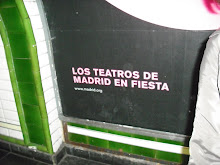 En el metro de Madrid, el teatro: