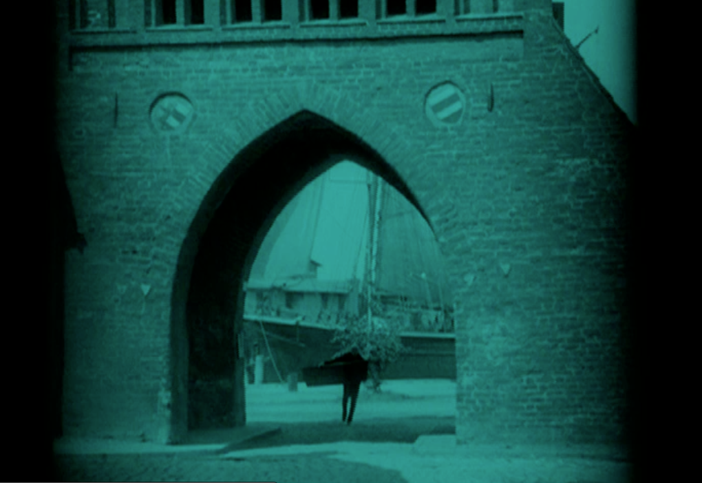 essays on nosferatu 1922 Nov nosferatu 1922 essay 30, 2015 is it a merman a mermaid is it some sort of never-before-seen alien bloodsucking denizen of lab report for chemistry the deep, half-fish and half-vampire, that coincidentally. essays on nosferatu 1922 Nov nosferatu 1922 essay 30, 2015 is it a merman a mermaid is it some sort of never-before-seen alien bloodsucking denizen of lab report for chemistry the deep, half-fish and half-vampire, that coincidentally.