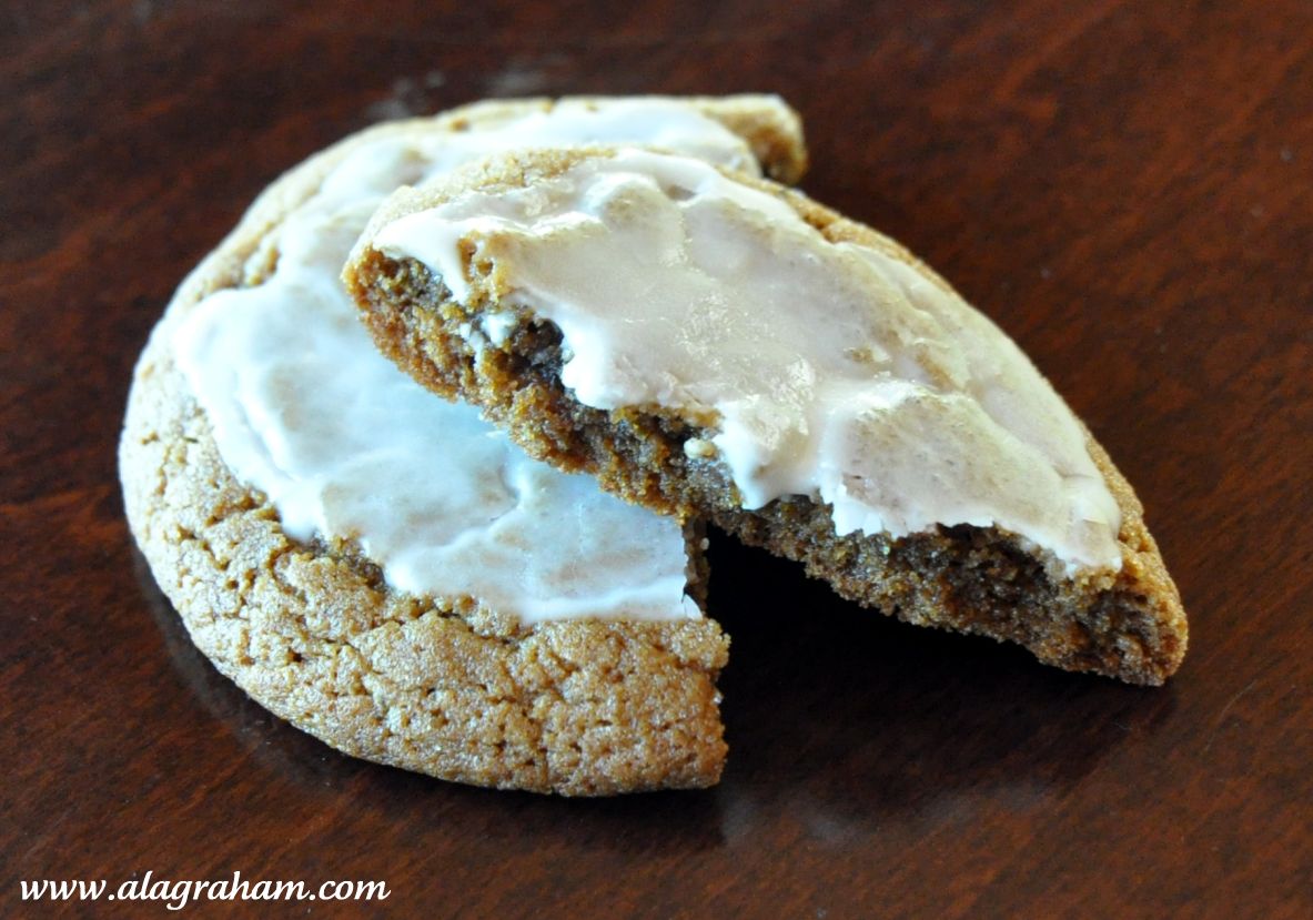 A LA GRAHAM MOLASSES SPICE COOKIES WITH DARK RUM GLAZE